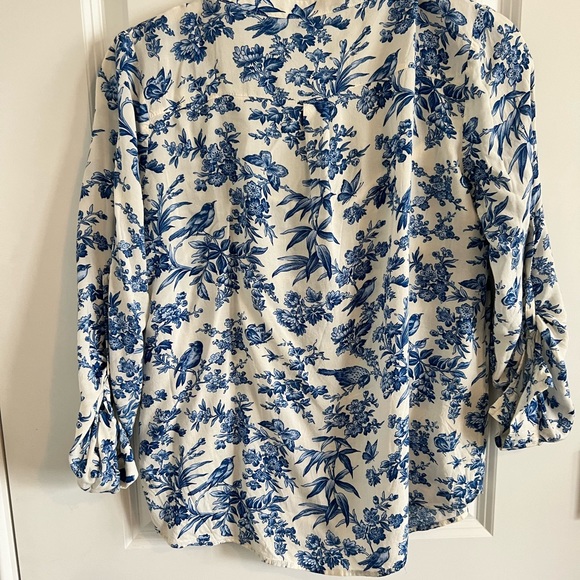 Oasis Floral Bird Print blue and white shirt - Picture 4 of 6